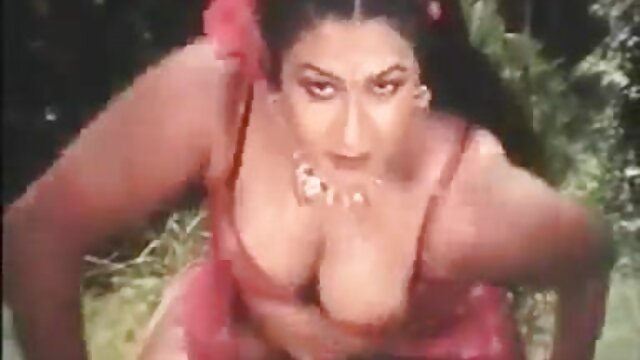 Najlepšie porno :  Skupinová sex párty s dvoma sexy dámami v retro štýle Zadarmo videoklipy 